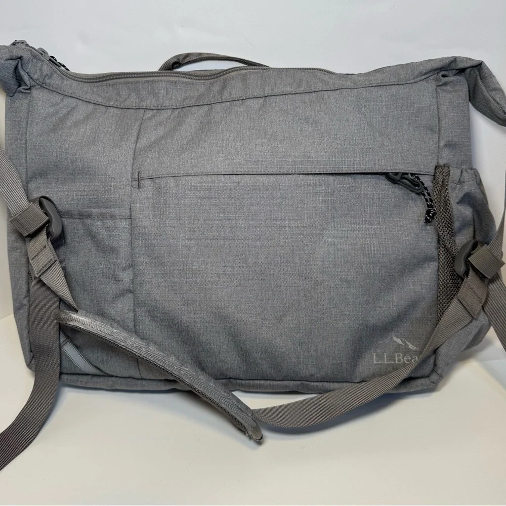 L.L.Bean Comfort Carry Messenger Bag in grey